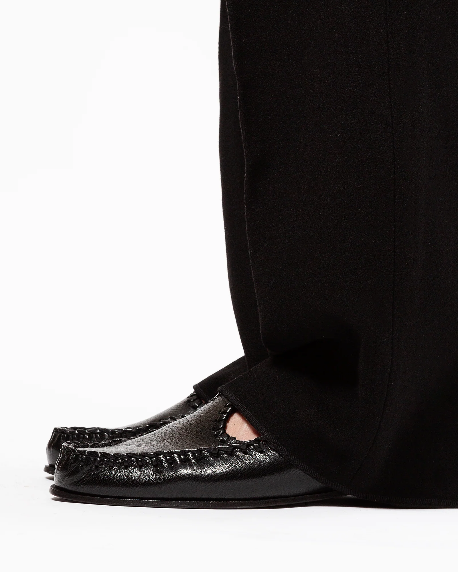 ALCOVER SUPPLE SHINY - Men's Braided Seams T-bar Loafer - Image 5
