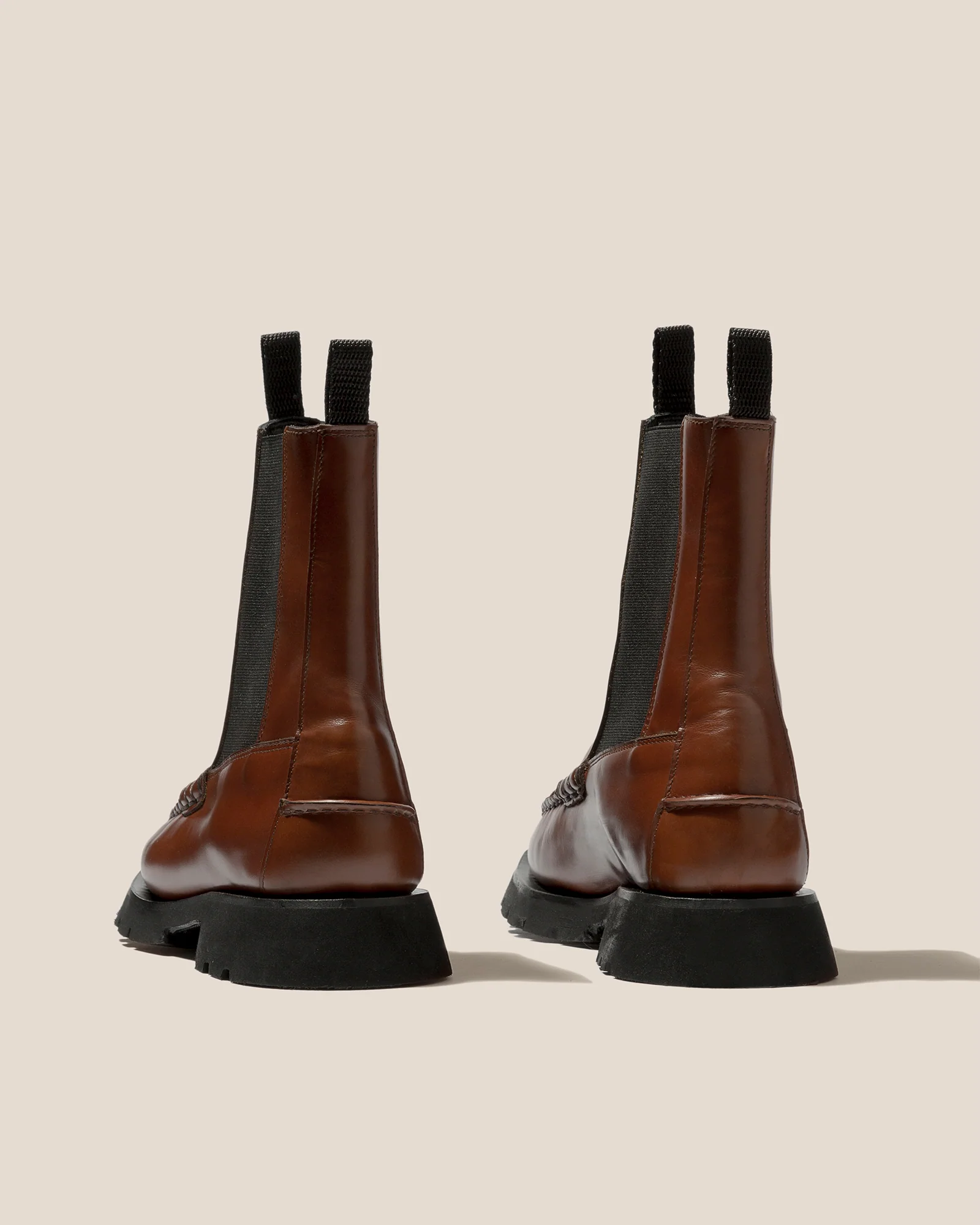 ALDA SPORT - Men's Tread Sole Low-calf Chelsea Boot - Image 4