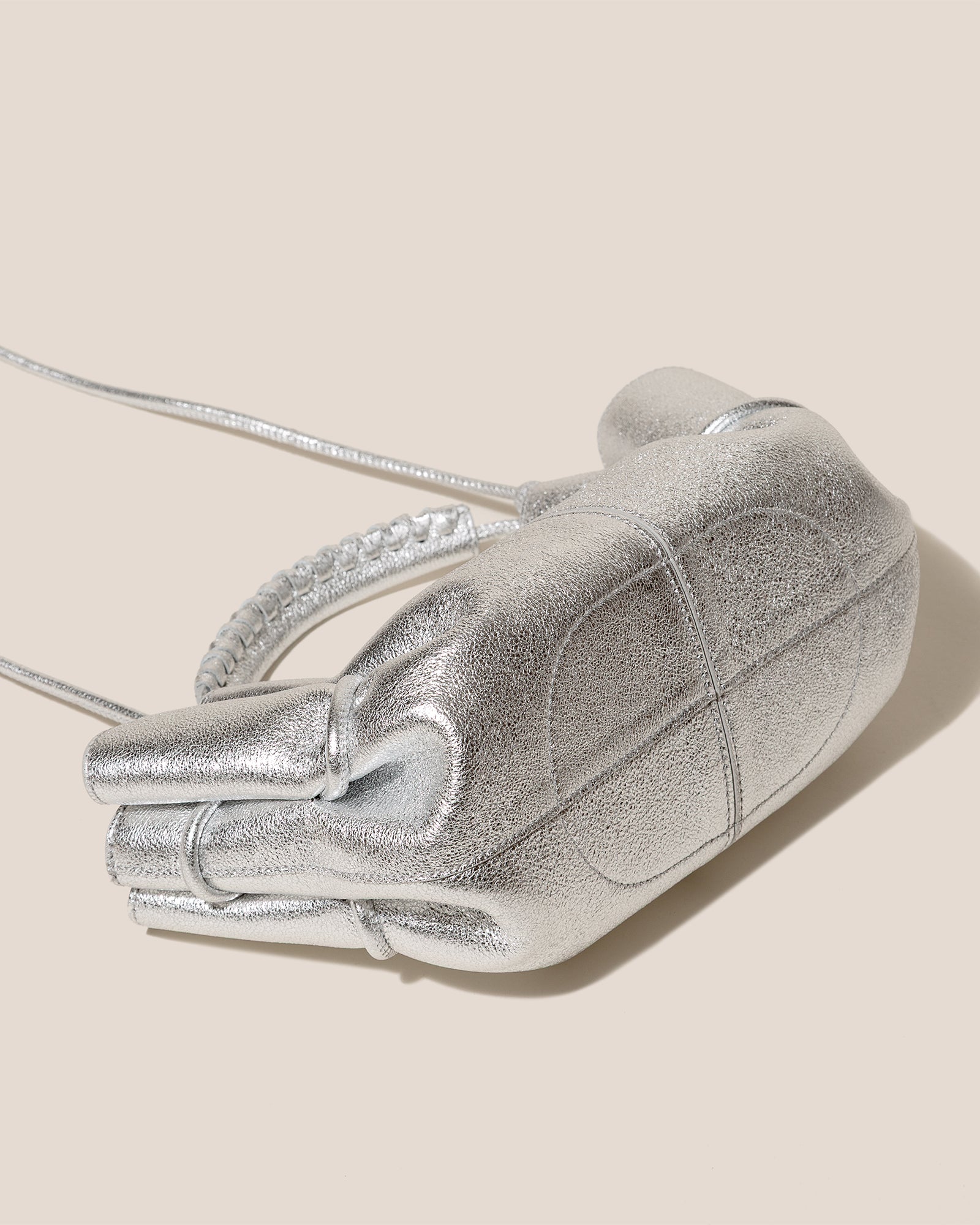 ARTA MINI METALLIC - Pleated Crossbody Bag - Image 4