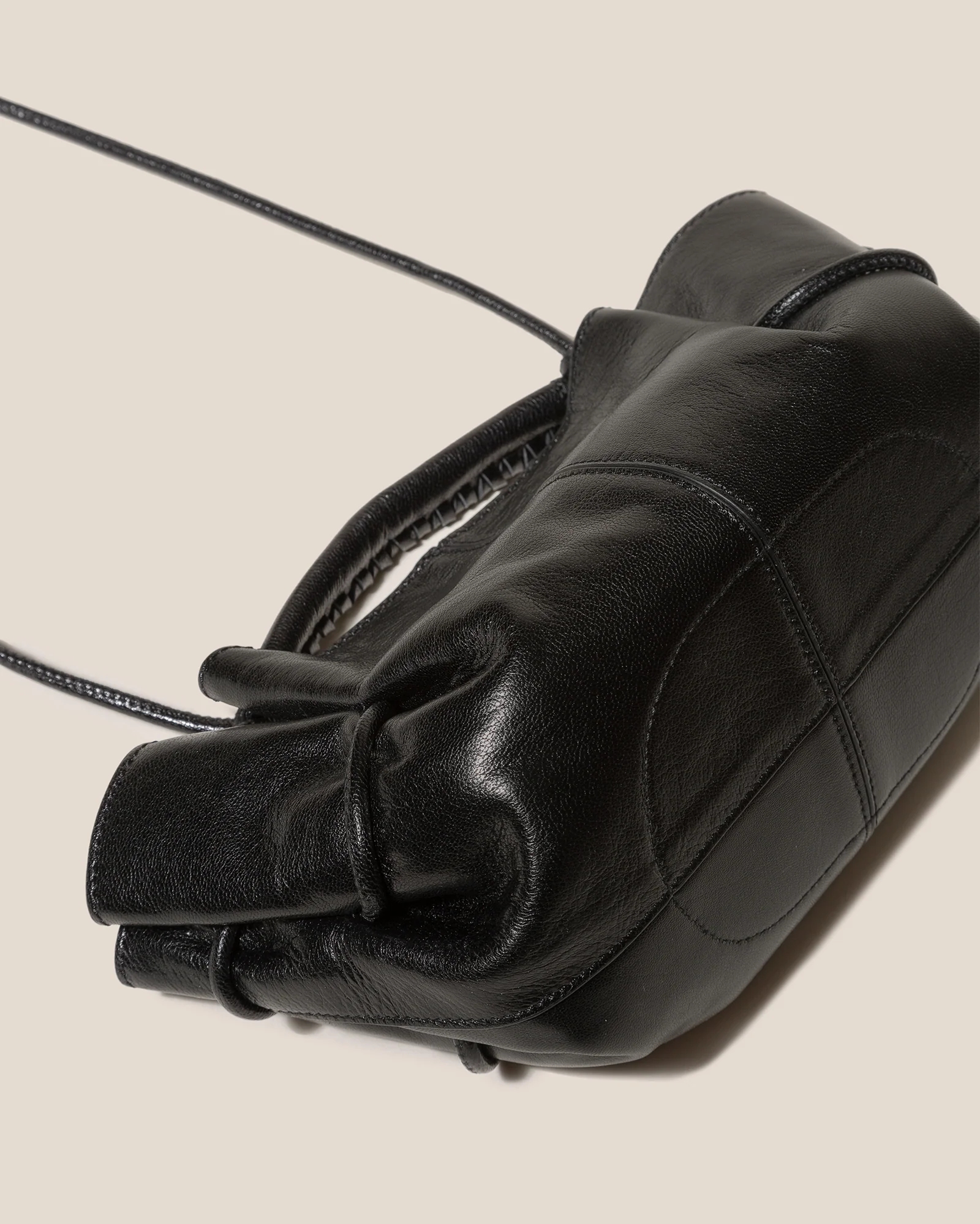 ARTA MINI - Pleated Crossbody Bag - Image 5