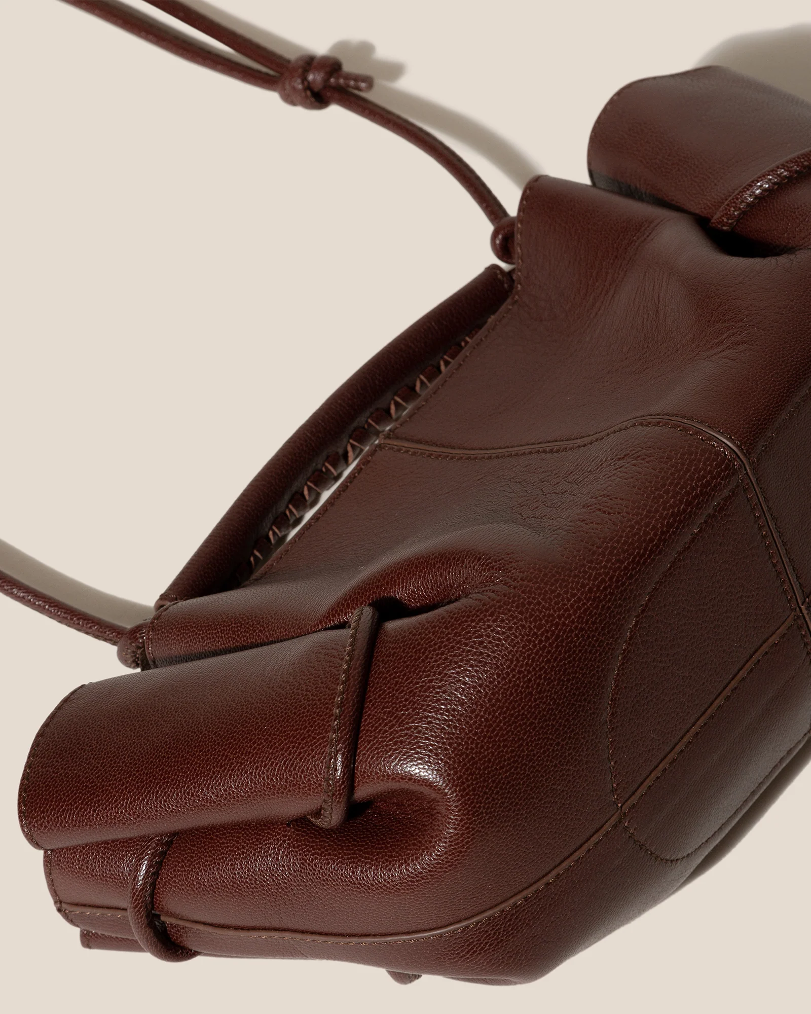 ARTA MINI - Pleated Crossbody Bag - Image 5