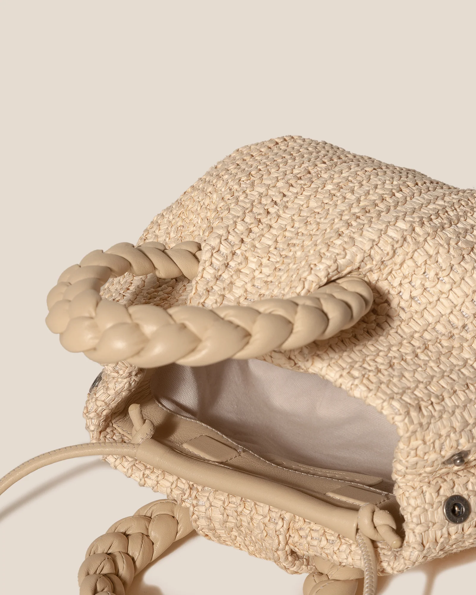 BOMBON M RAFFIA - Medium Plaited-handle Raffia Handbag - Image 3