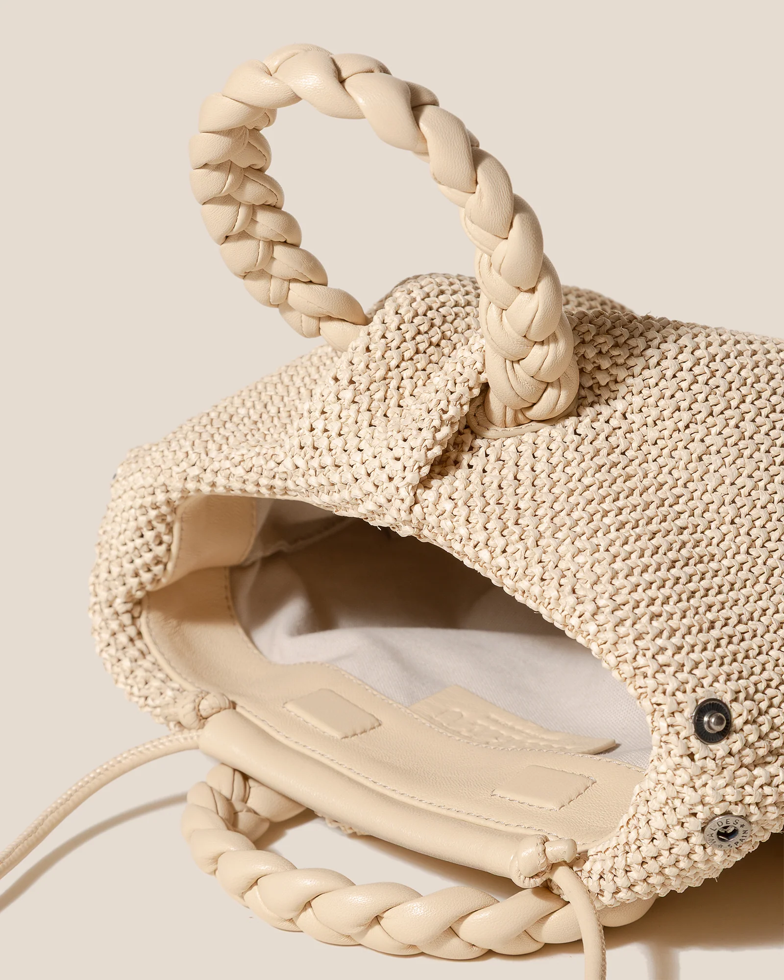 BOMBON M SOFT RAFFIA - Medium Plaited-handle Raffia Handbag - Image 3