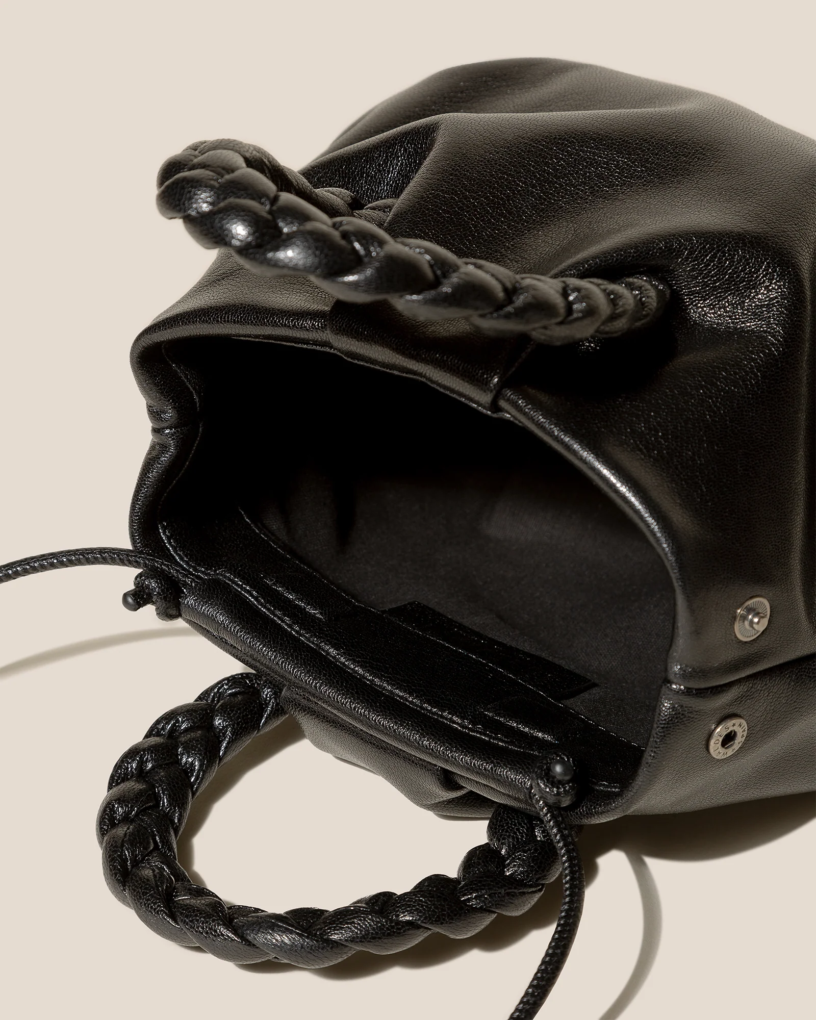 BOMBON M SUPPLE SHINY - Medium Plaited-handle Leather Handbag - Image 3