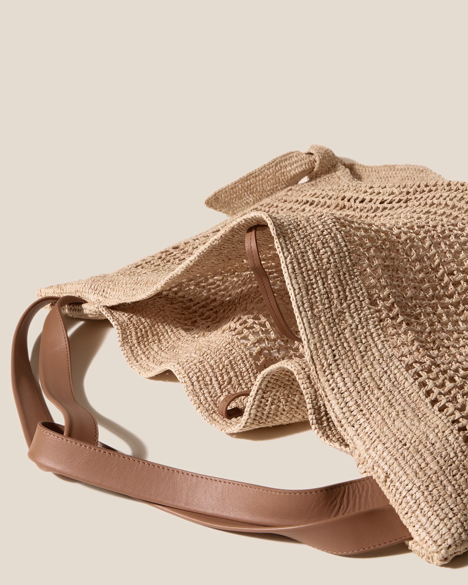 CADOR RAFFIA MESH - Slouchy Shoulder Bag - Image 3