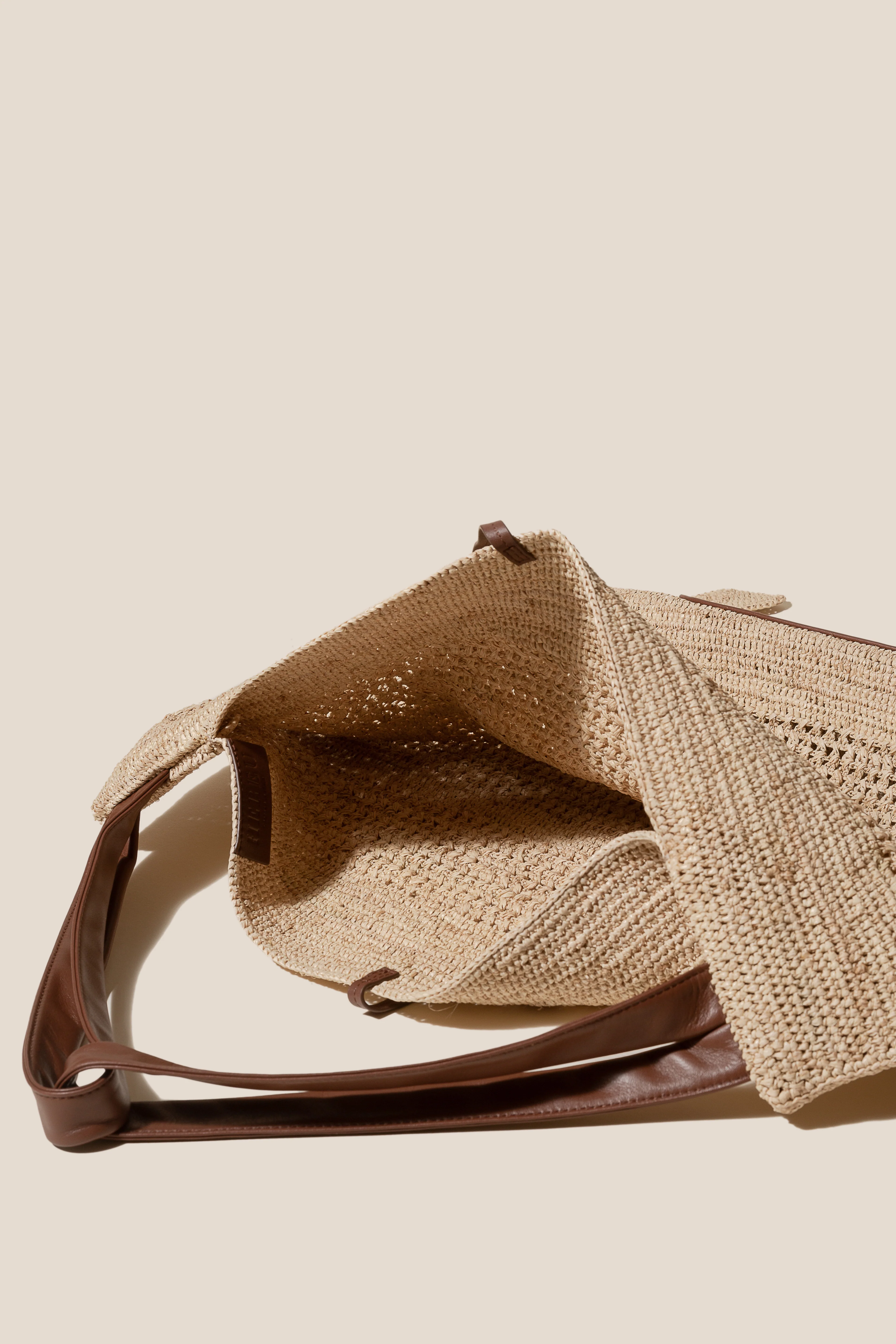 CADOR - Slouchy Crocheted Raffia Shoulder Bag - Image 3