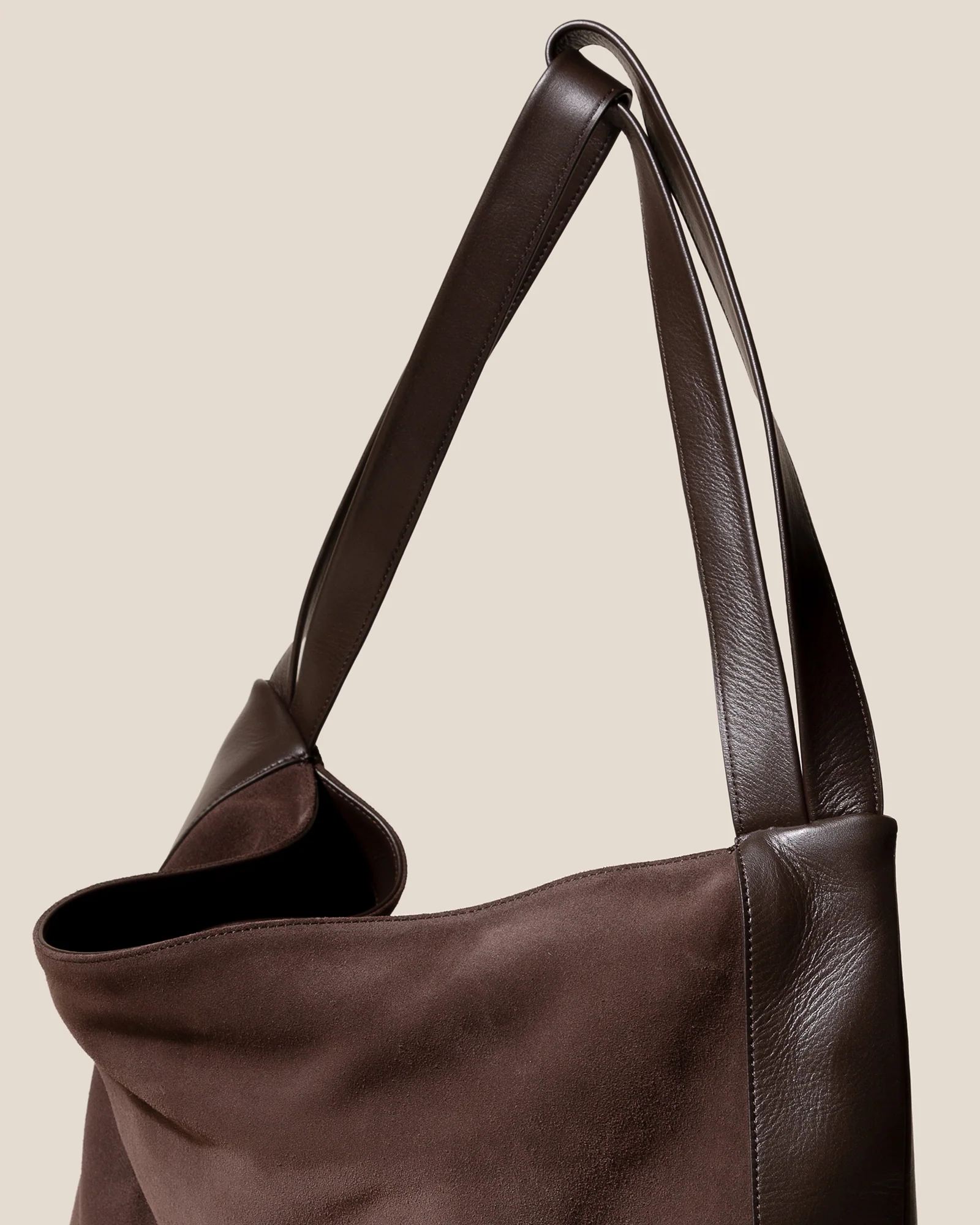 CADOR SUEDE - Slouchy Shoulder Bag - Image 2