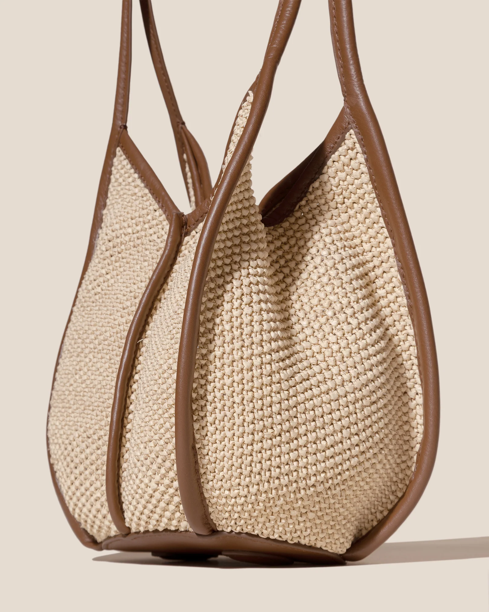 CALELLA BUCKET SOFT RAFFIA - Leather-trimmed Shoulder Bag - Image 2