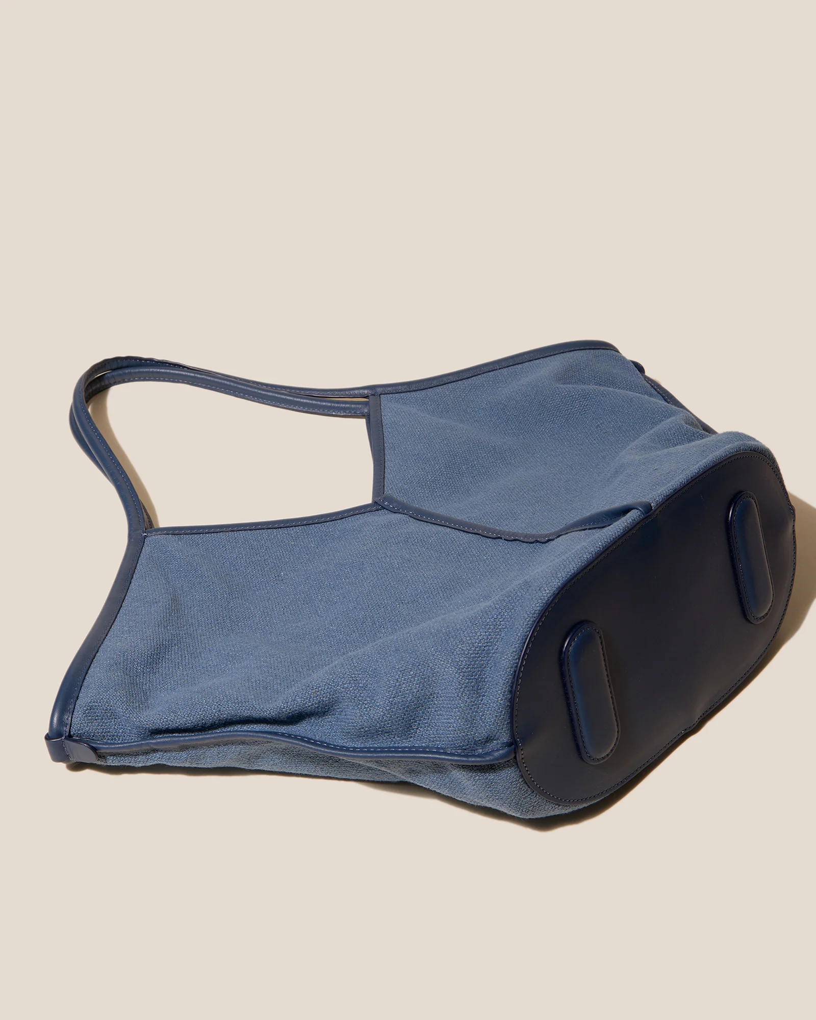 CALELLA SOFT LINEN - Leather-trimmed Tote Bag - Image 4
