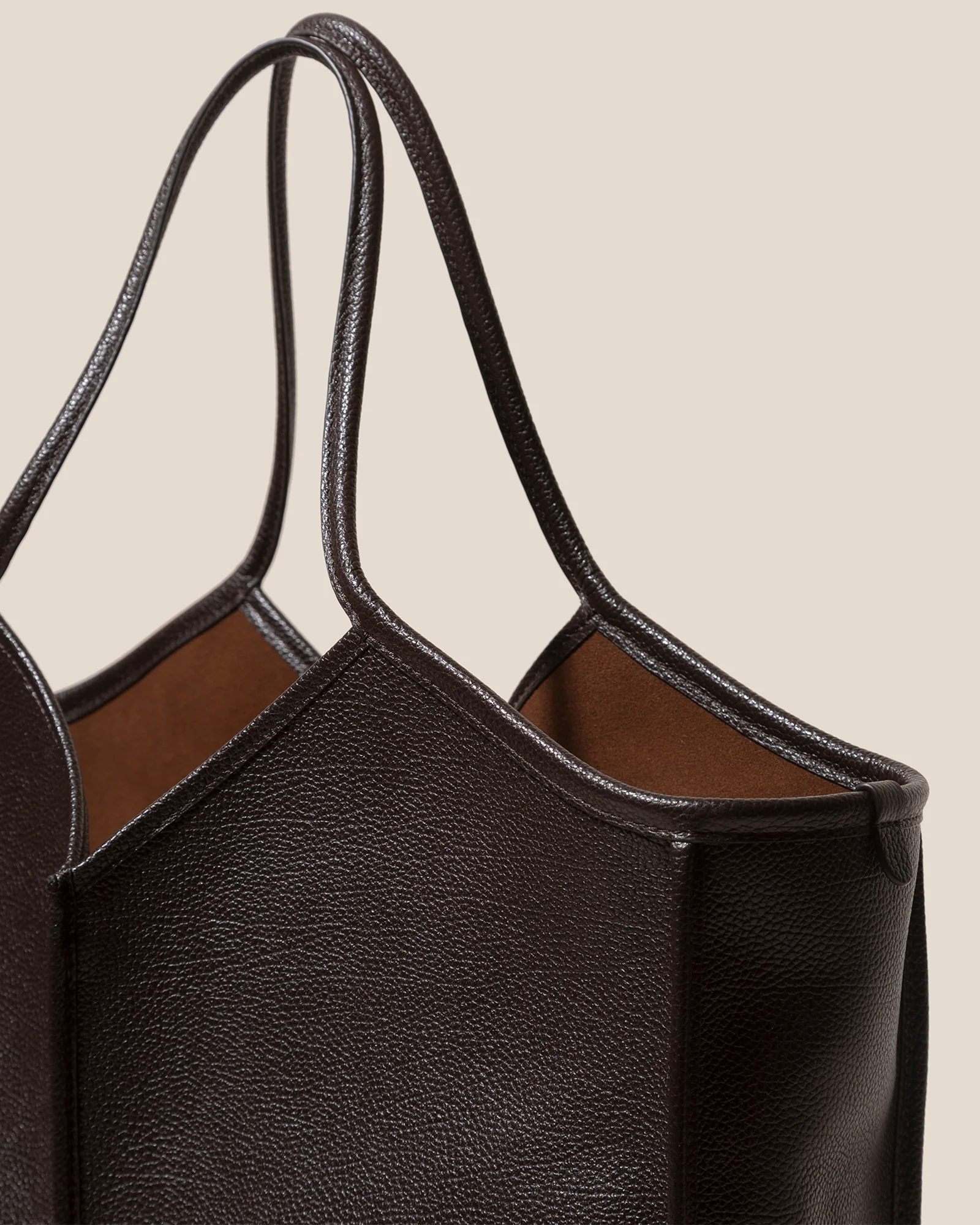 CALELLA SQUARED MEDIUM GRAINY - Leather-trimmed Tote Bag - Image 3