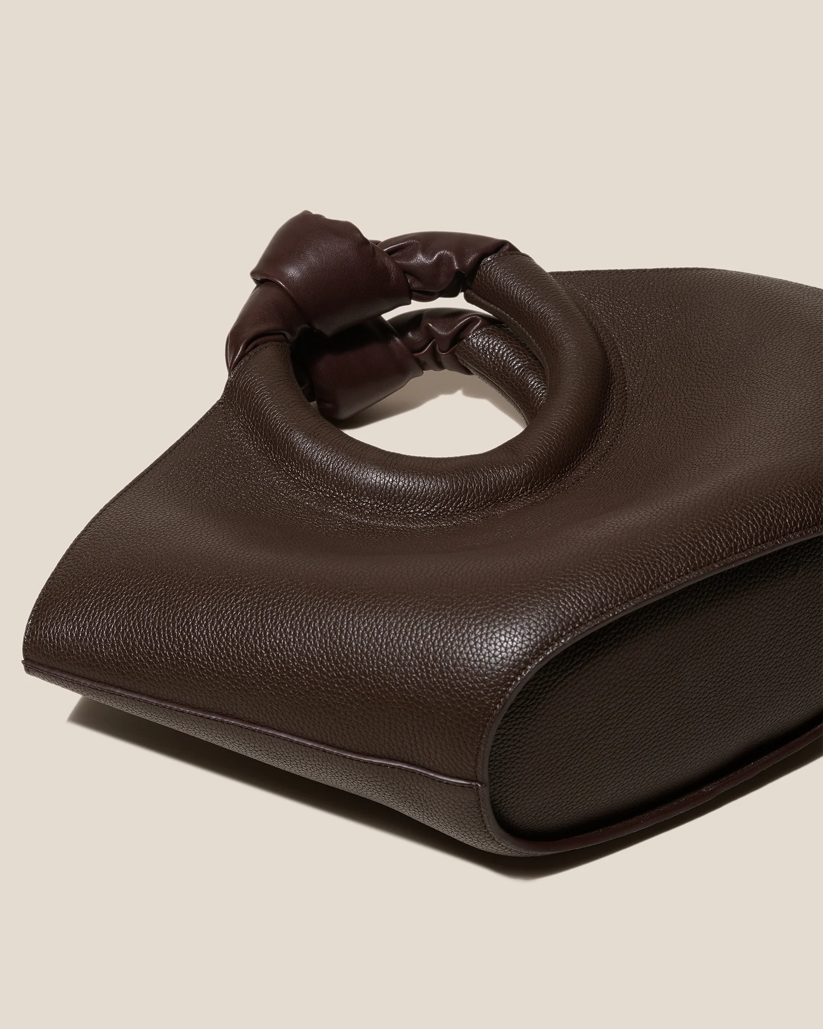 CASTELL GRAINY - Knotted-handle Leather Tote Bag - Image 4