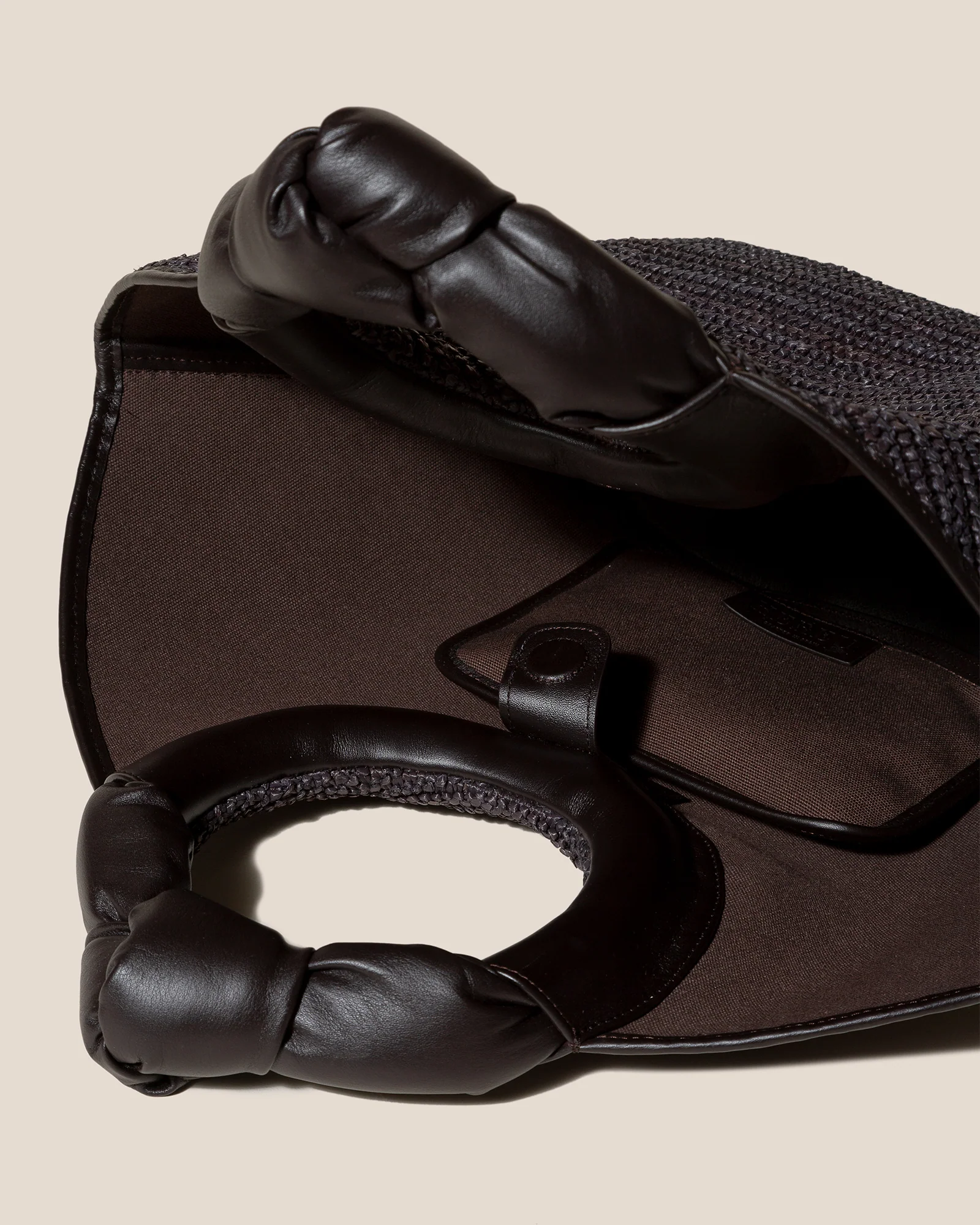 CASTELL RAFFIA - Knotted-handle Tote Bag - Image 3