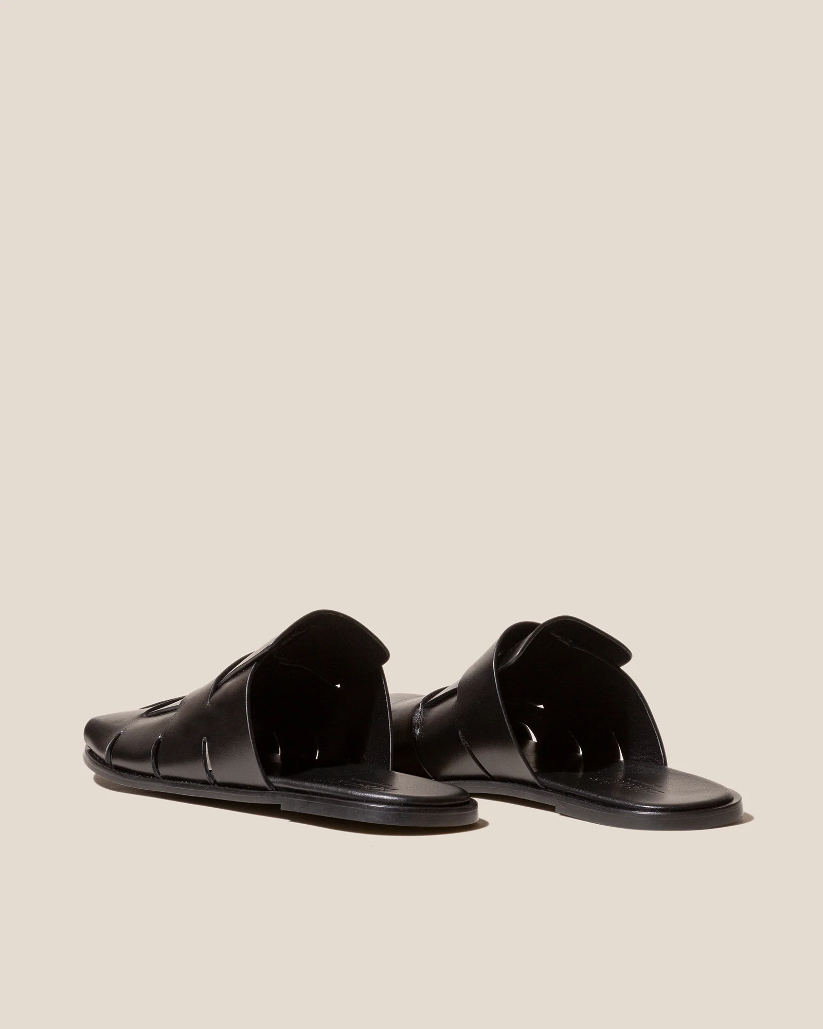 DIRA SLIM - Men's Interwoven Mule - Image 4