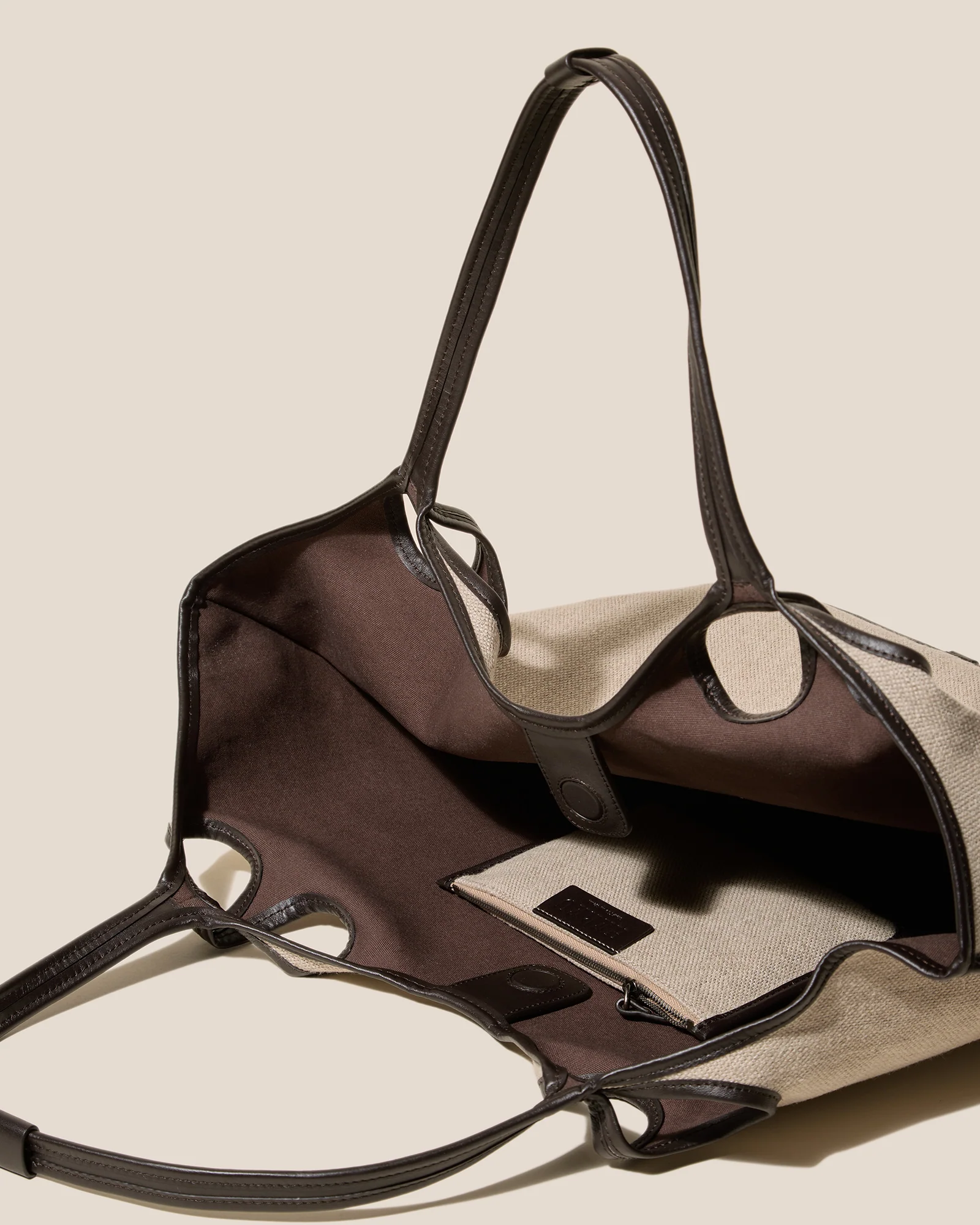 ESCALA LINEN - Cut-Out Tote Bag - Image 4