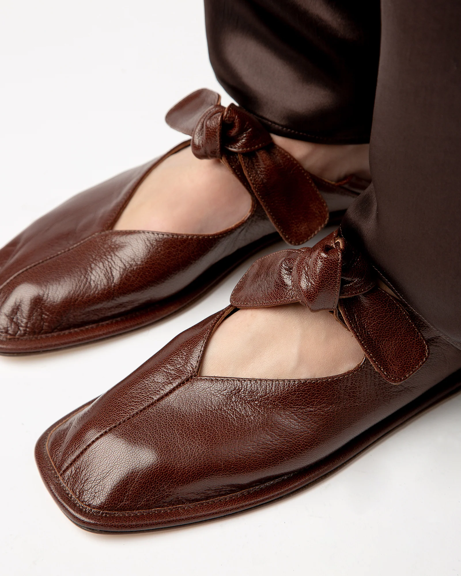 LLASADA SUPPLE SHINY - Front-Knot Pump - Image 5