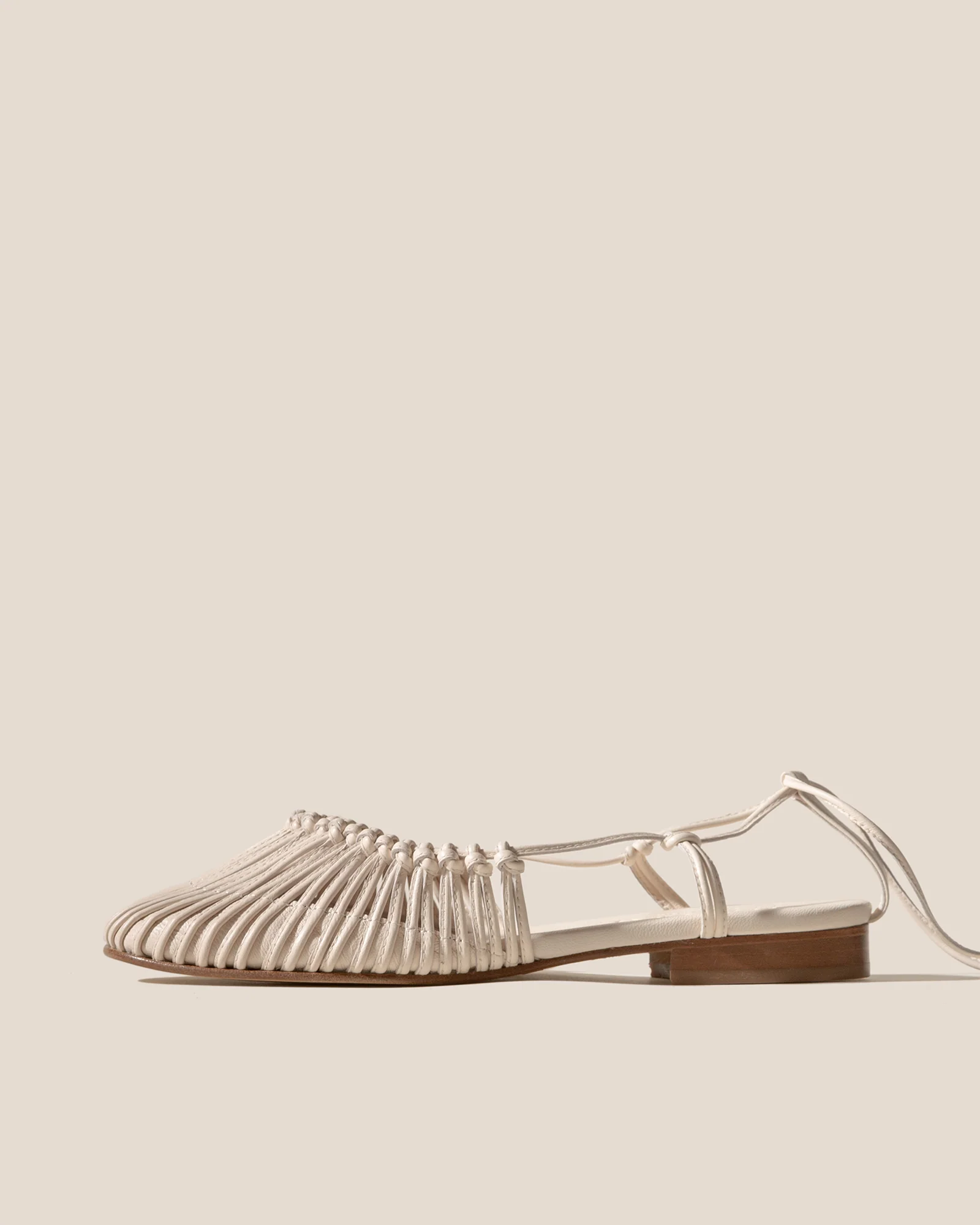 MANTERA - Round-Toe Knotted Sandal - Image 2
