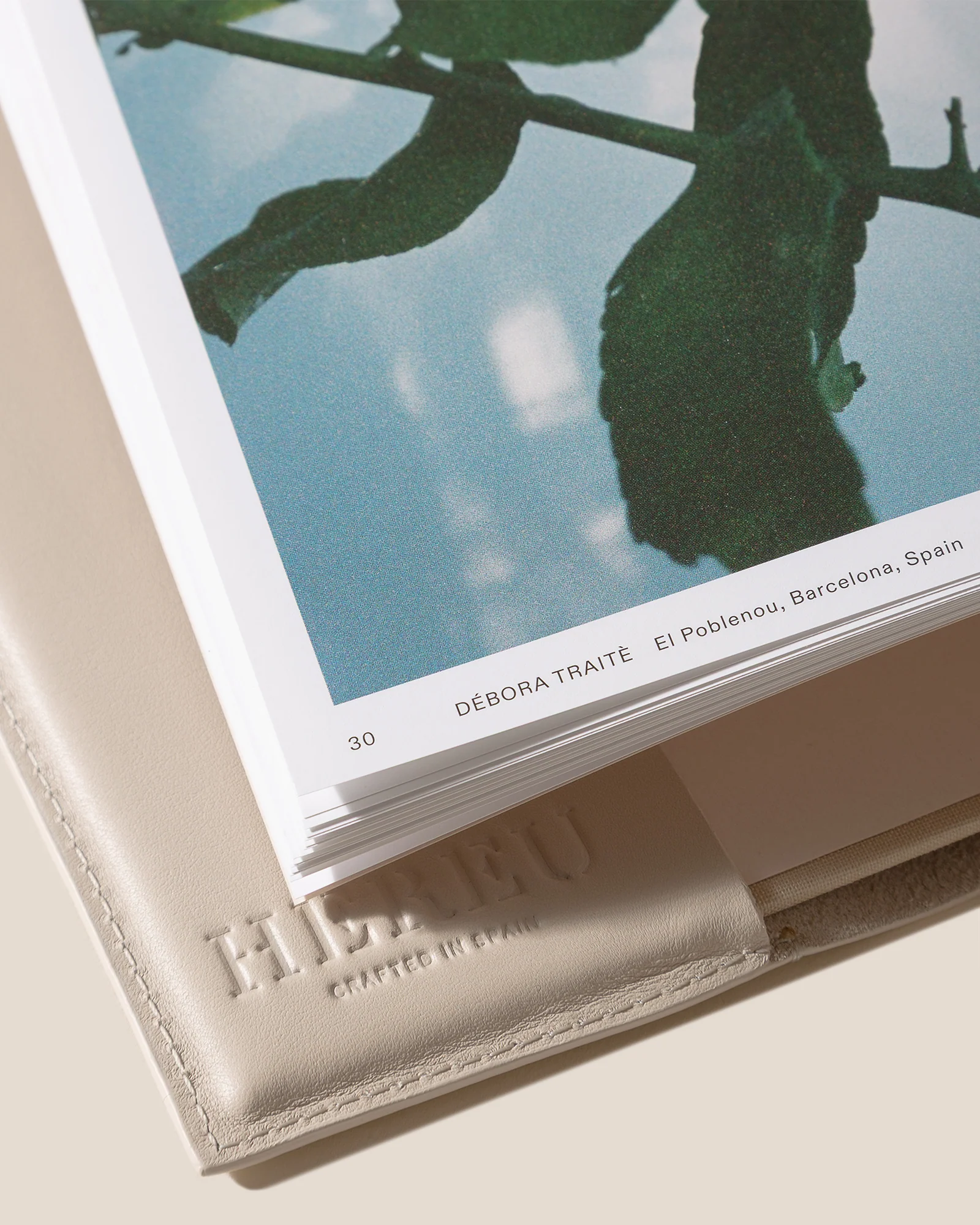 MEMORY. A PLAY OF TWOS - HEREU Photobook - Image 6
