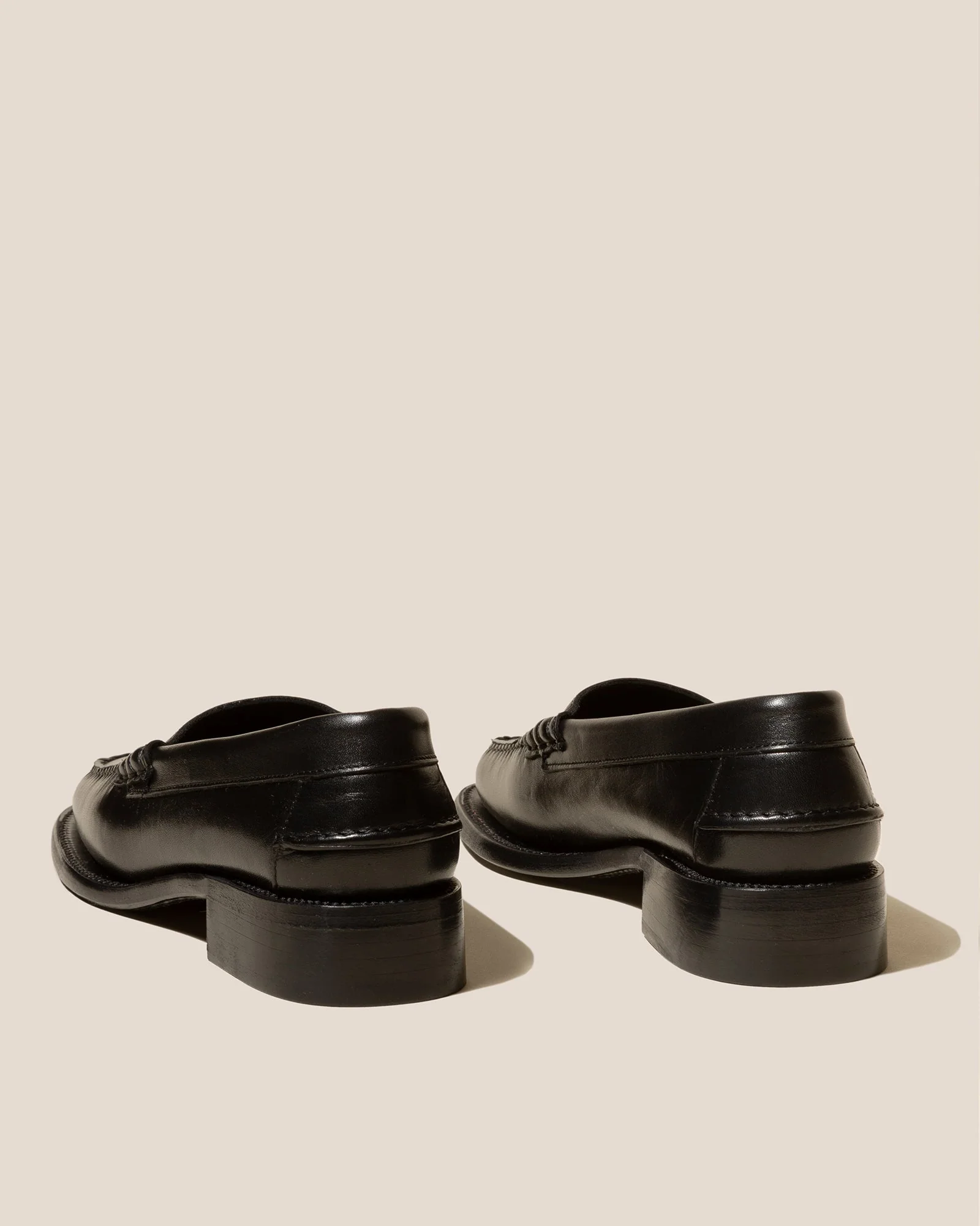 SALA - Square-Toe Low-Heeled Pump - Image 3