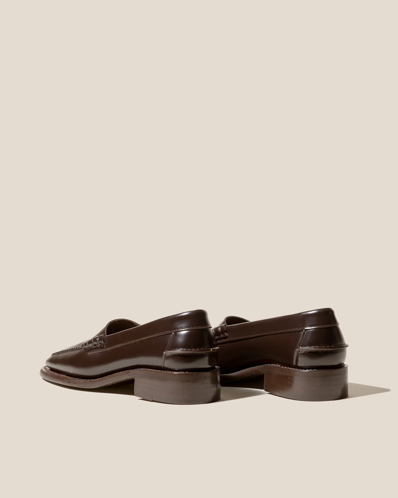 SALA - Square-Toe Low-Heeled Pump - Image 3