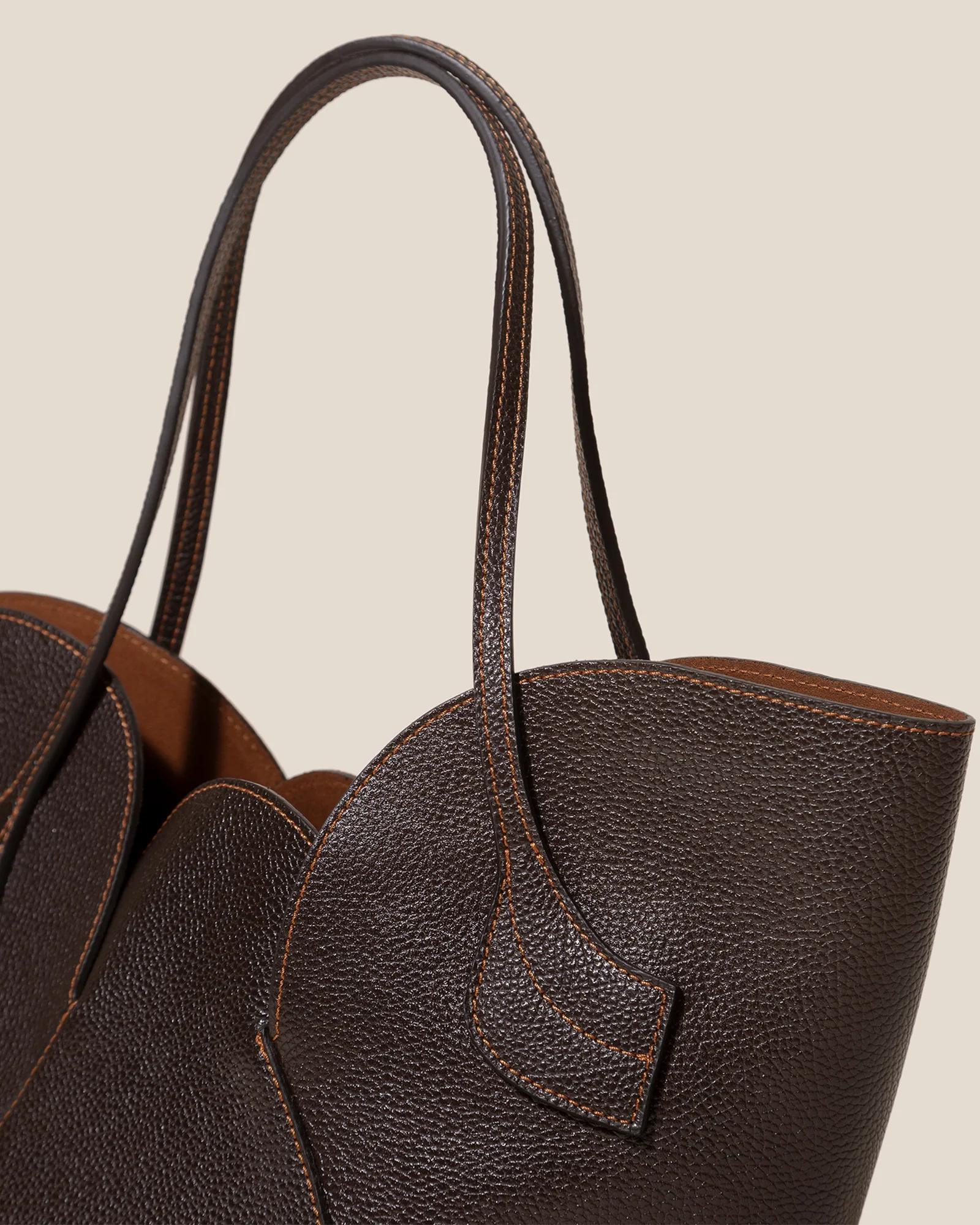 SEPAL S GRAINY - Tulip Shape Zipped Tote Bag - Image 3