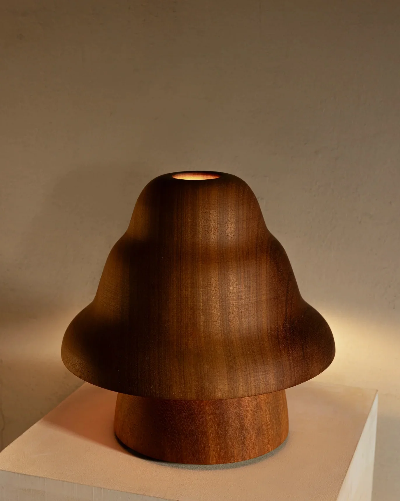 WOBBLE - Table Lamp by Kilzi - Image 2